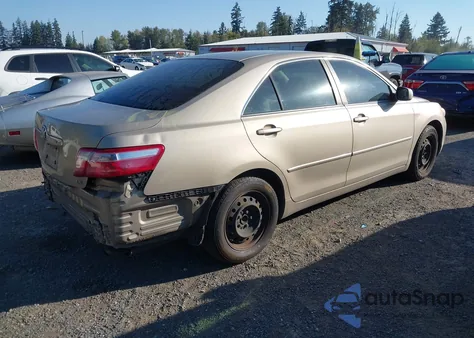 2009 Toyota Camry Le z USA, uszkodzony, nr VIN 4T1BE46K69U886725